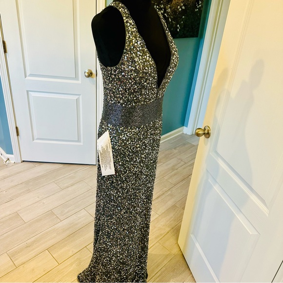 Mac Duggal Sequin V-Neck Empire Waist Sleeveless  Gown Size 8 Charcoal NWT 4930 - Picture 12 of 15
